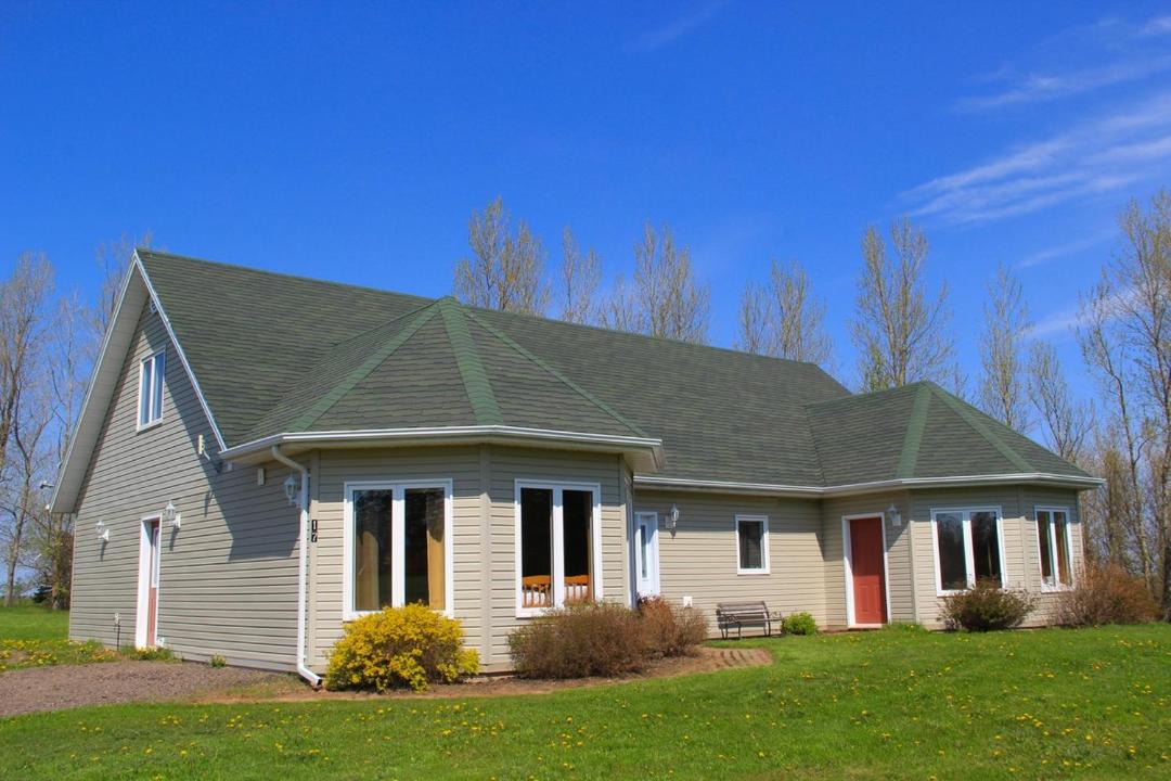 Photo of Buildings in Cavendish