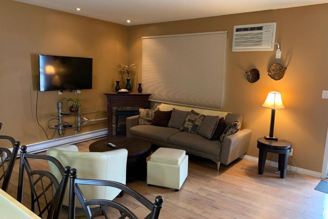 Photo of Livingroom in Dauphin