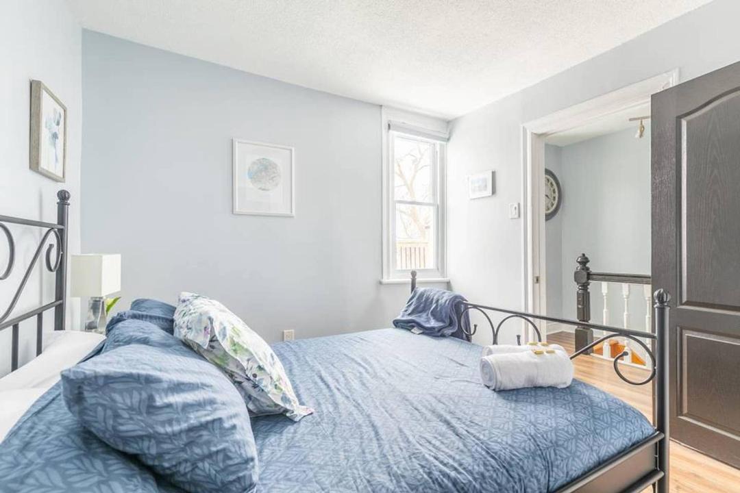 Photo of Bedroom in Centretown West
