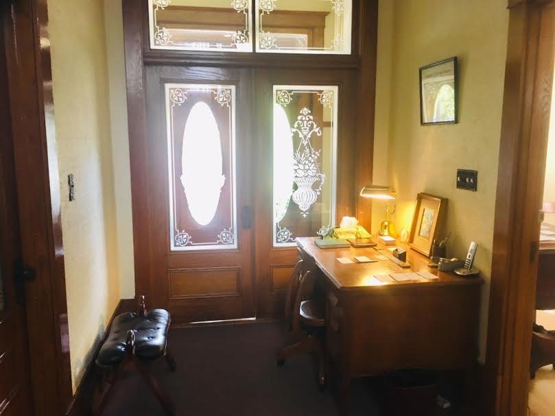 Photo of Livingroom in Montebello