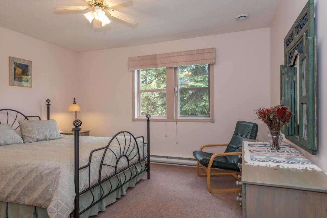 Photo of Bedroom in Silver Star Mountain