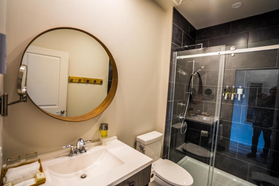 Photo of Bathroom in Les Collines-de-l'Outaouais Regional County Municipality