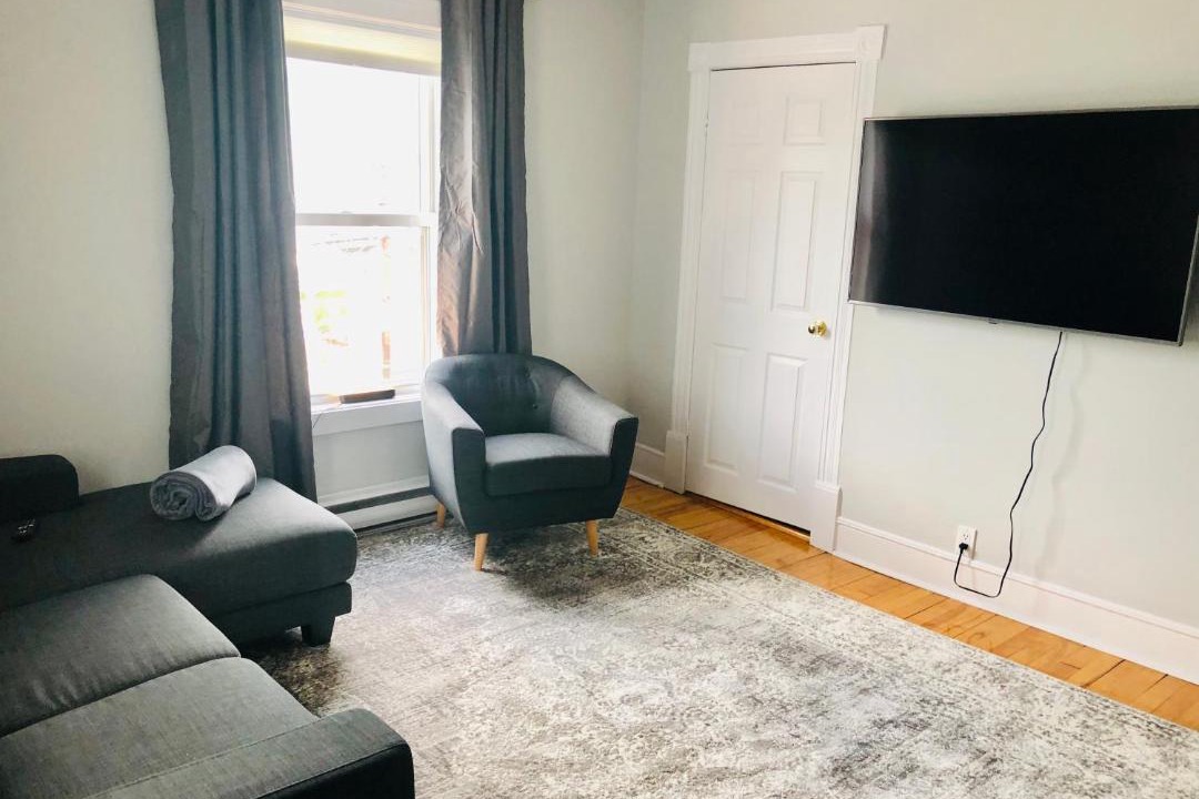 Photo of Livingroom in North Hatley