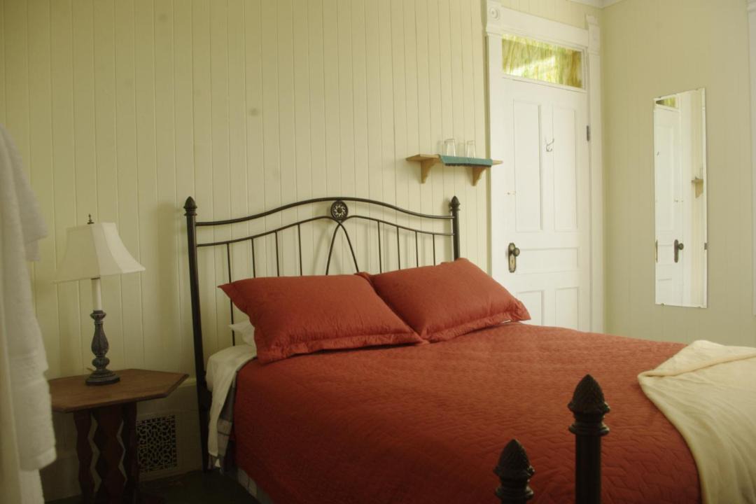 Photo of Bedroom in Sainte-Sophie-d'Halifax