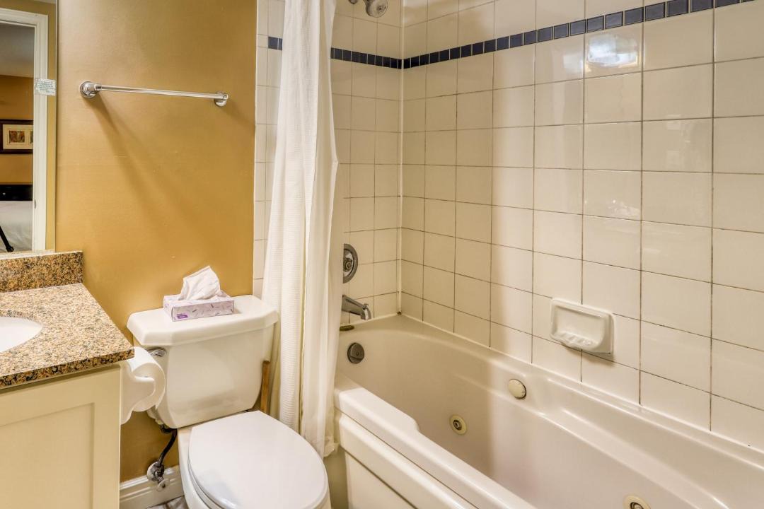 Photo of Bathroom in Craigleith