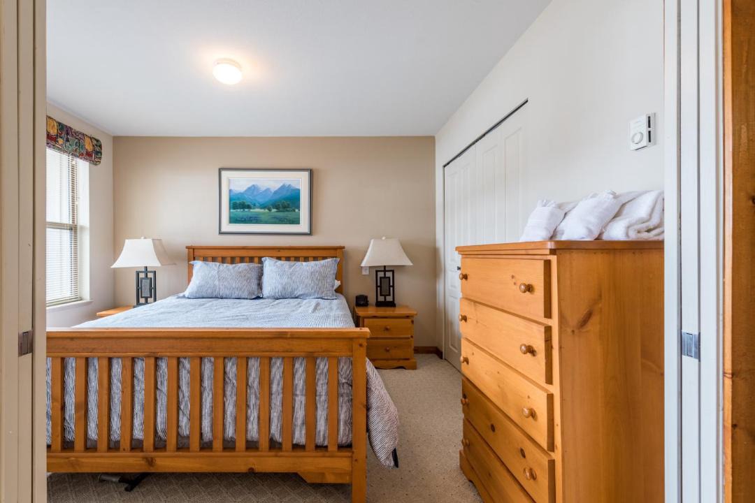 Photo of Bedroom in Silver Star Mountain