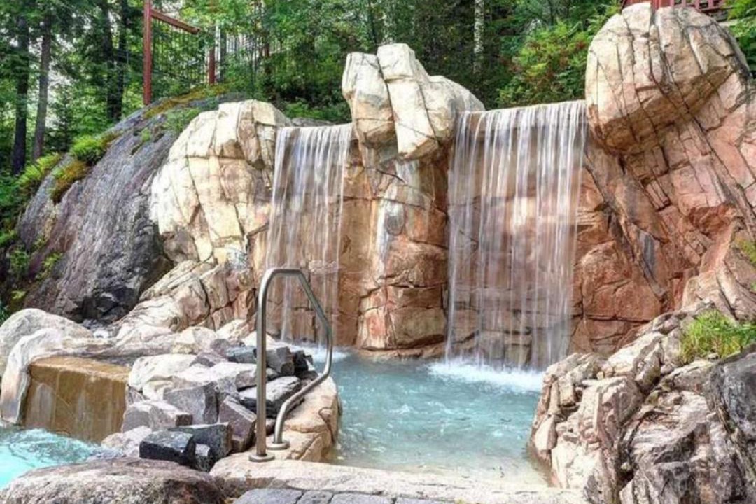 Photo of Others in Tremblant-Les-Eaux