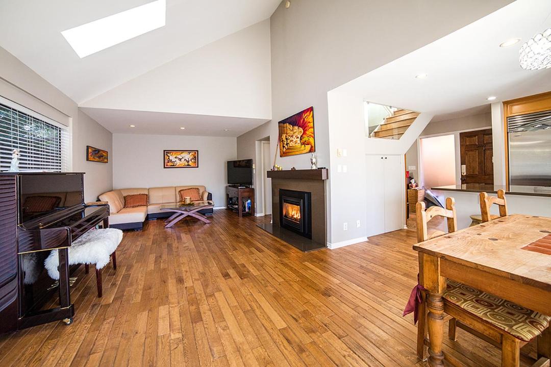 Photo of Livingroom in Kitsilano