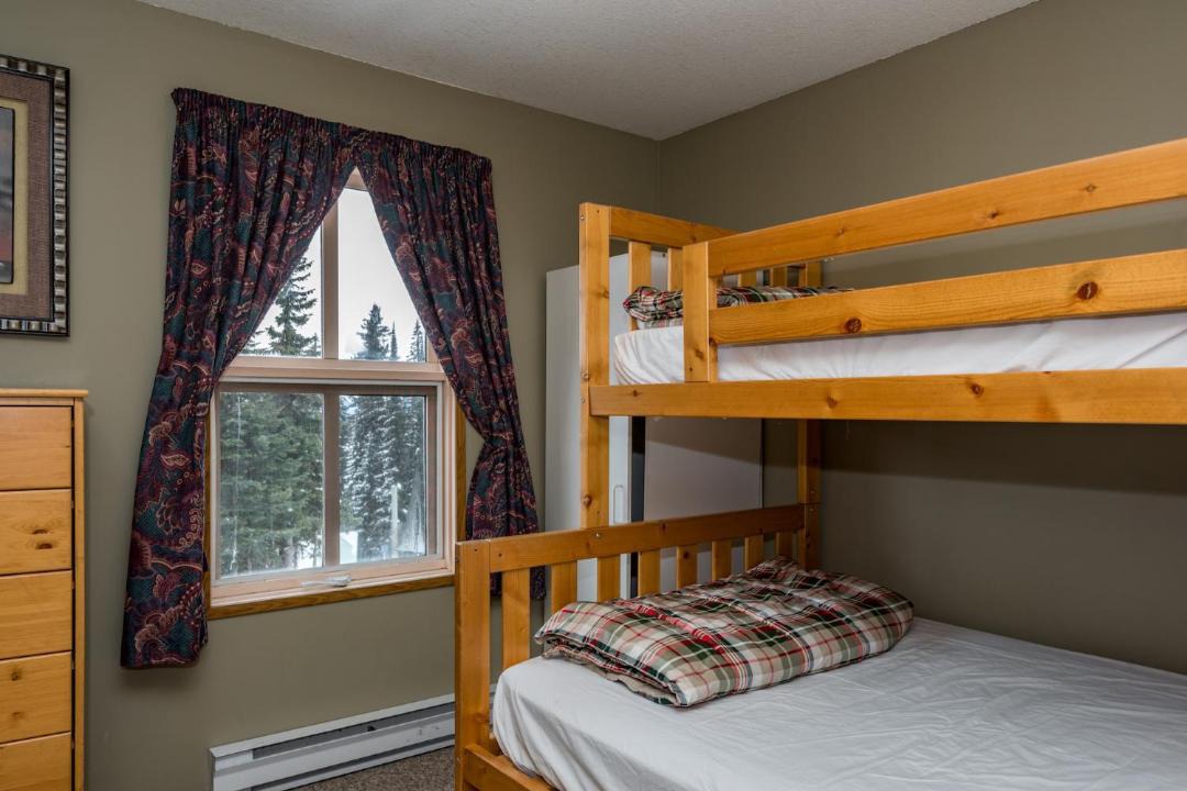 Photo of Bedroom in Silver Star Mountain