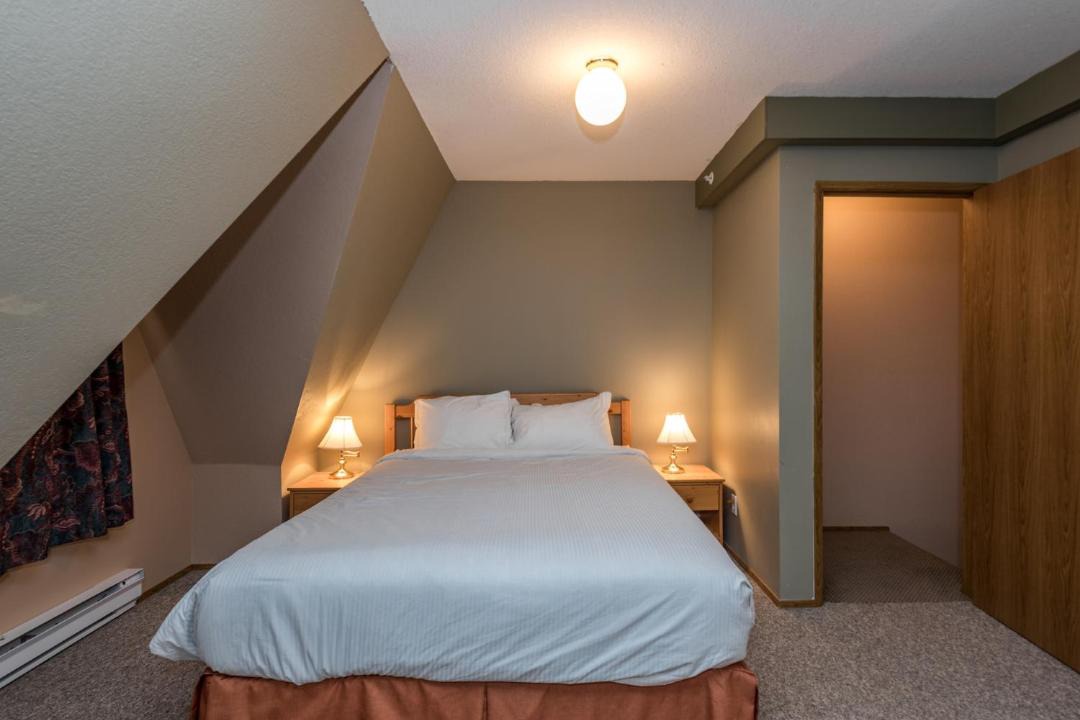 Photo of Bedroom in Silver Star Mountain