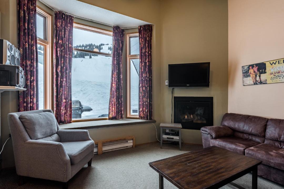 Photo of Livingroom in Silver Star Mountain