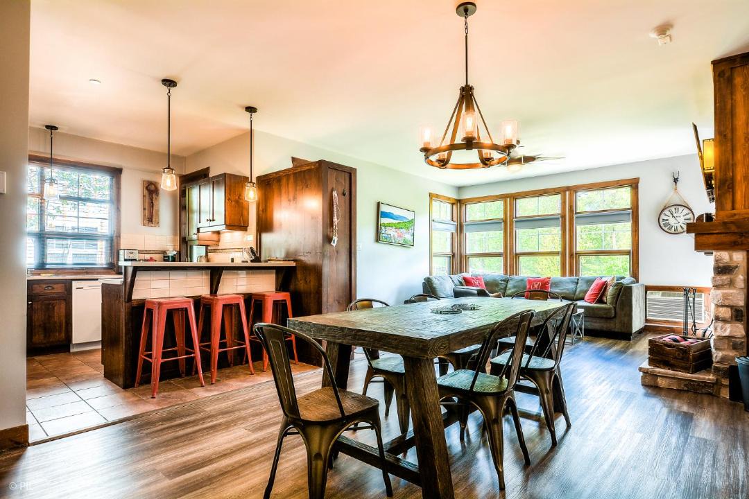 Photo of Livingroom in Tremblant-Les-Eaux