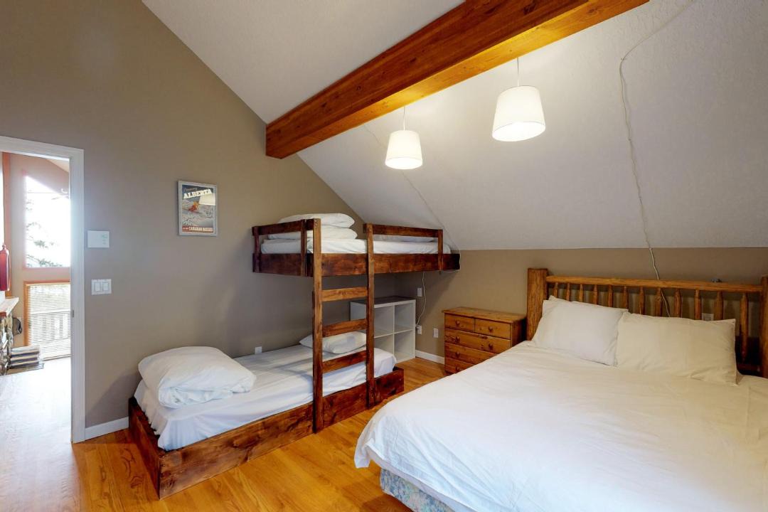 Photo of Bedroom in Snow Pine Estates