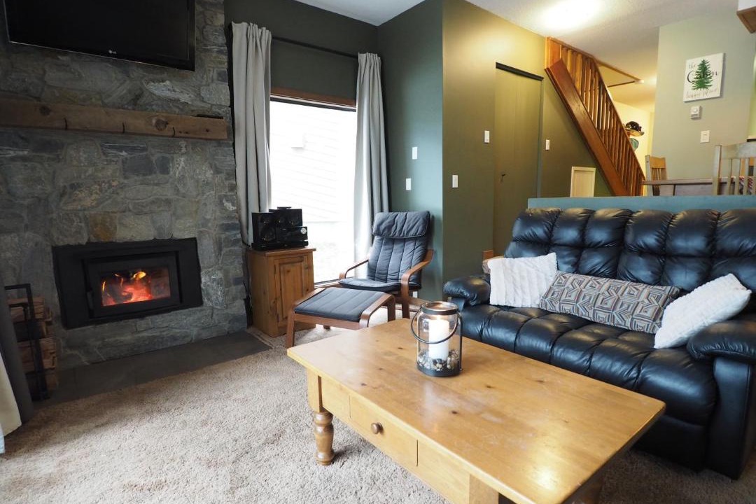 Photo of Livingroom in Okanagan-Similkameen