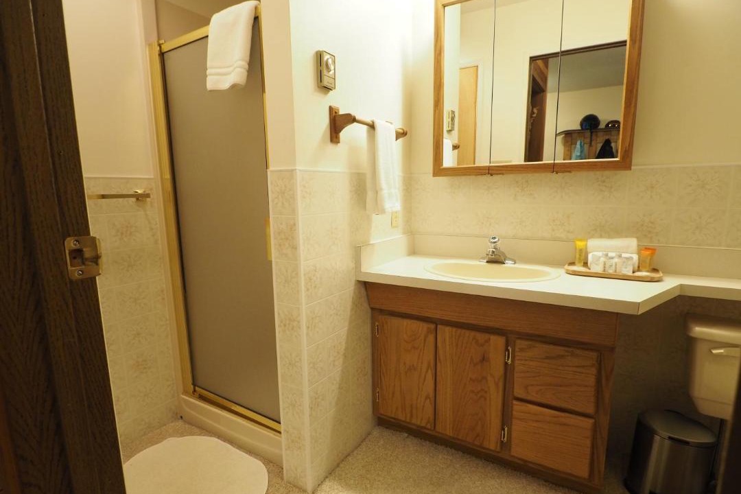 Photo of Bathroom in Okanagan-Similkameen