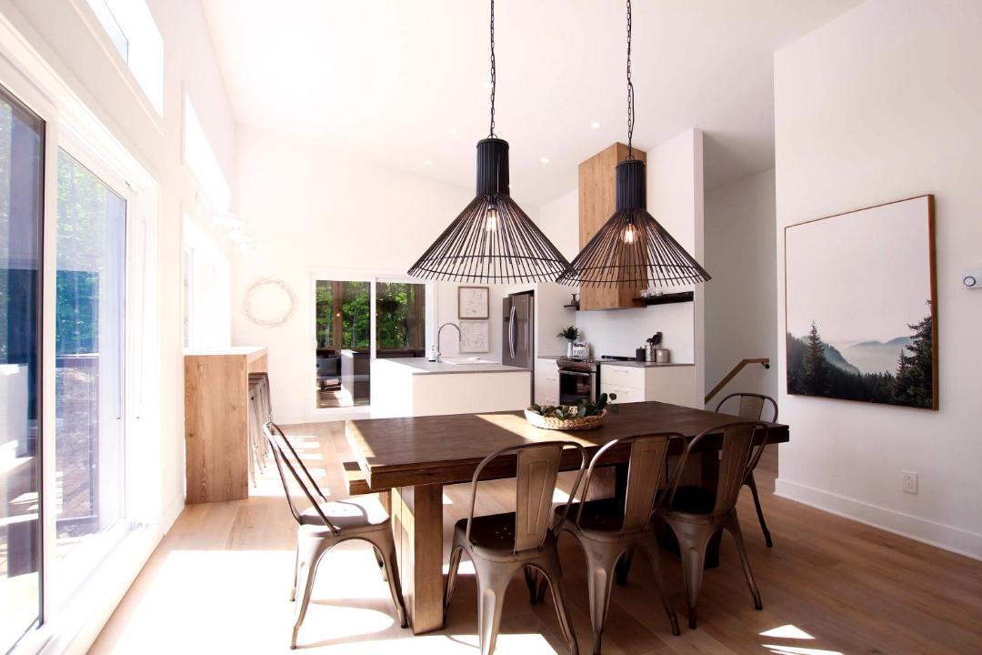 Photo of Livingroom in Chertsey