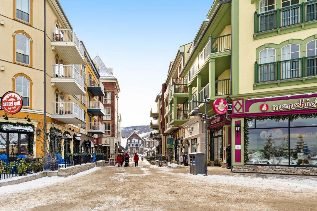 Photo of Buildings in Craigleith