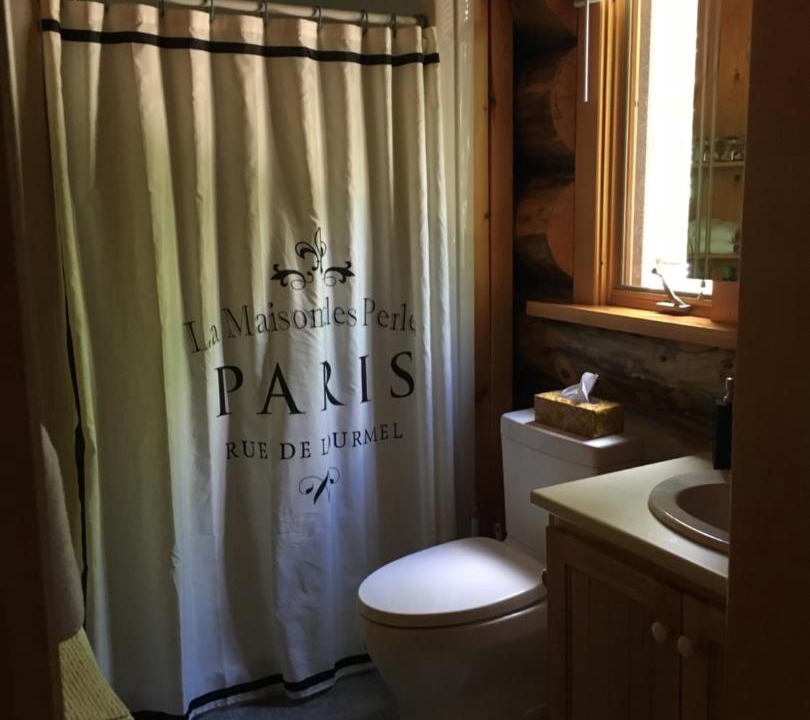 Photo of Bathroom in Lac-Saguay