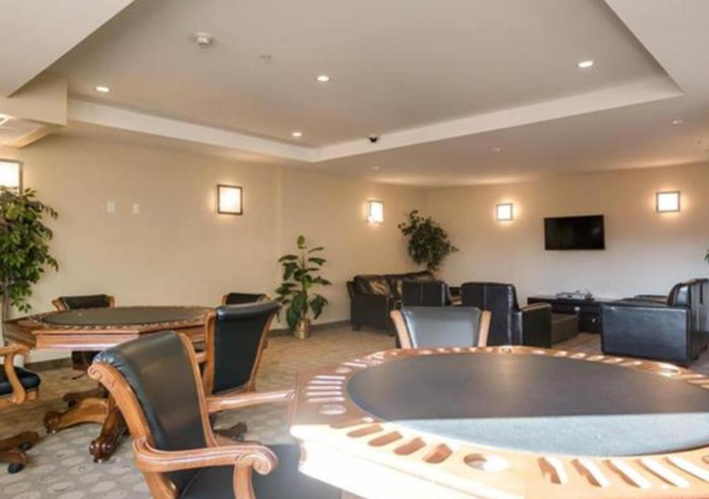 Photo of Livingroom in South Pandosy