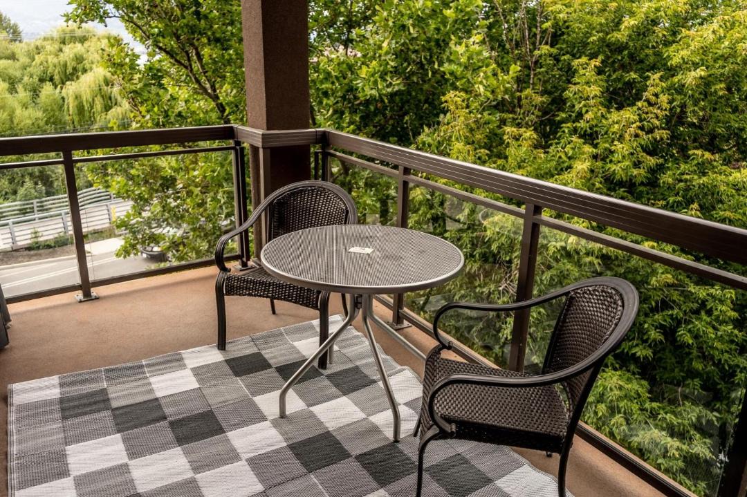Photo of Patio Balcony in South Pandosy