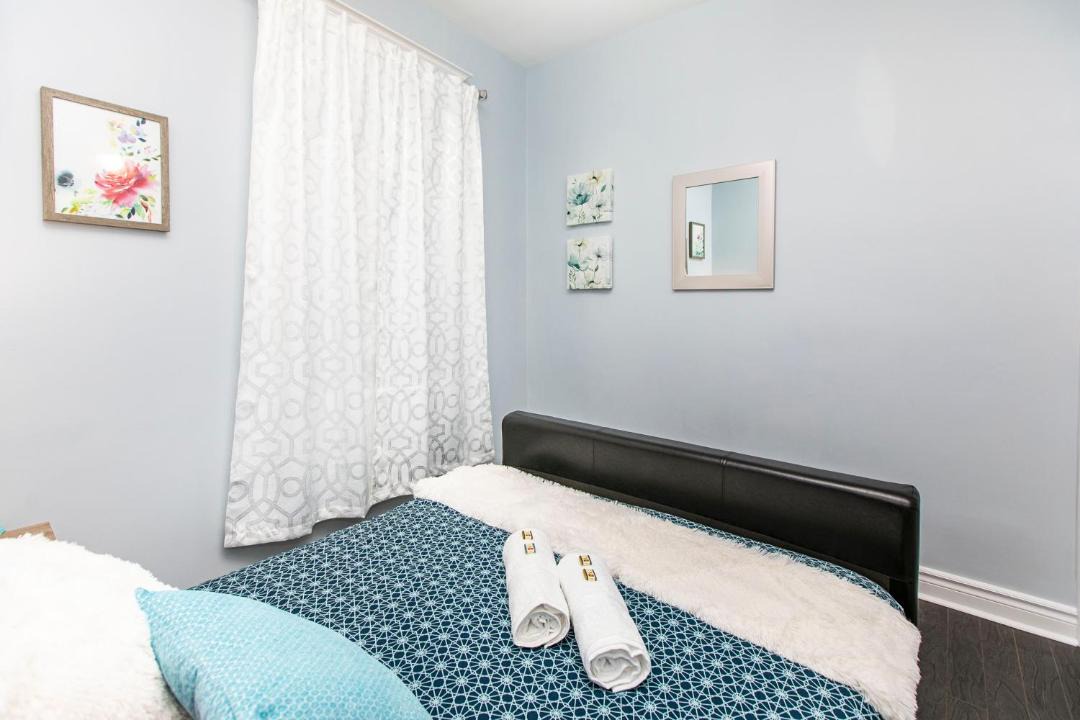Photo of Bedroom in Centretown West