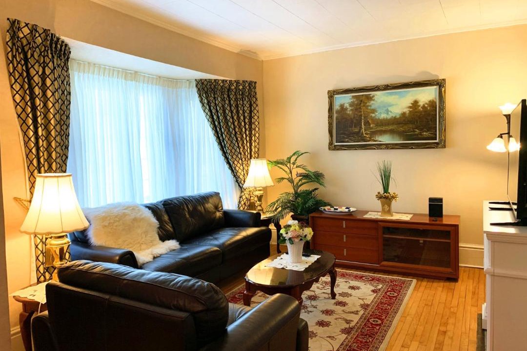 Photo of Livingroom in Niagara Falls