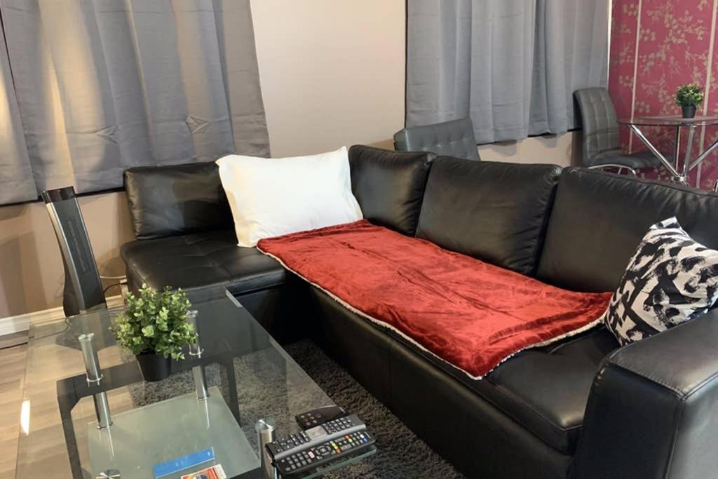Photo of Livingroom in Downtown Edmonton