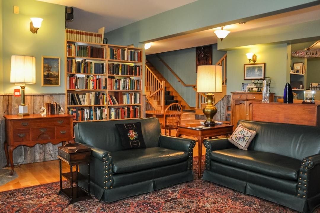 Photo of Livingroom in North River Bridge