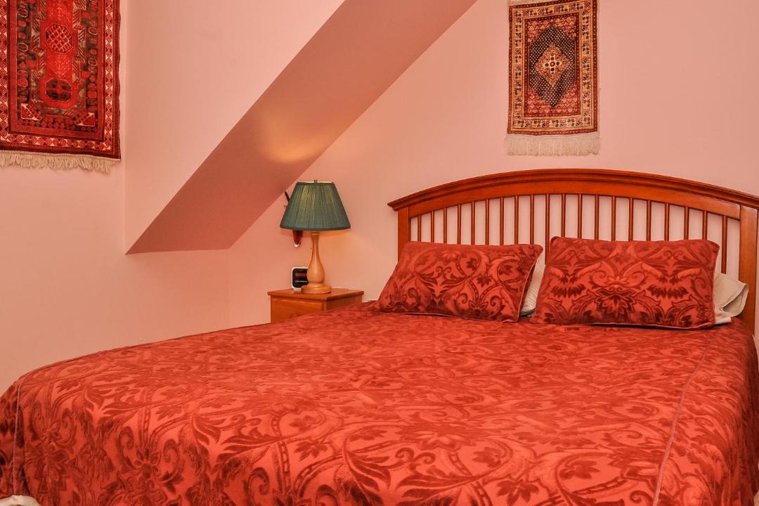 Photo of Bedroom in North River Bridge