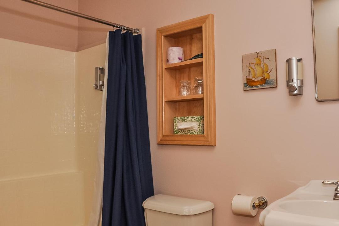Photo of Bathroom in North River Bridge