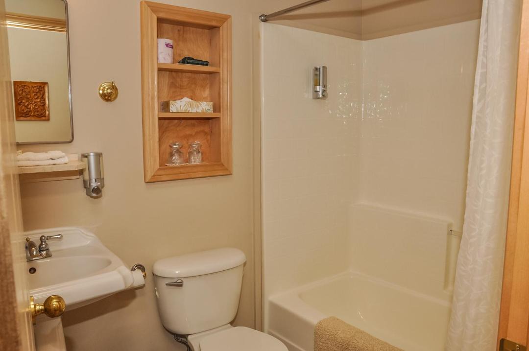 Photo of Bathroom in North River Bridge