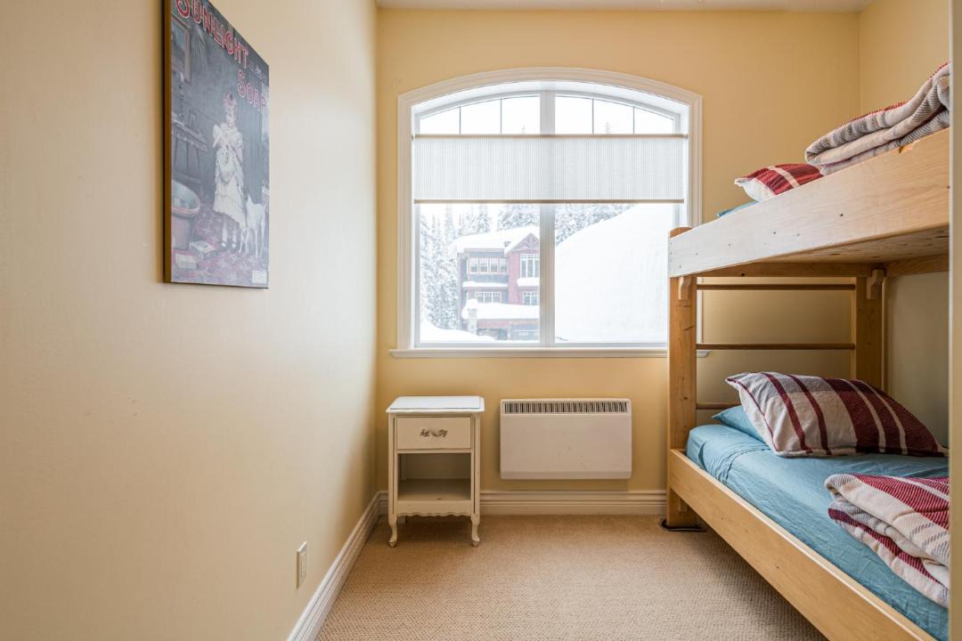 Photo of Bedroom in Silver Star Mountain