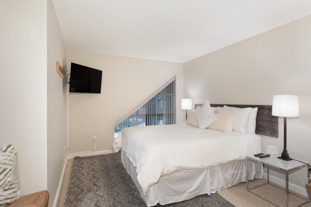 Photo of Bedroom in Blackcomb