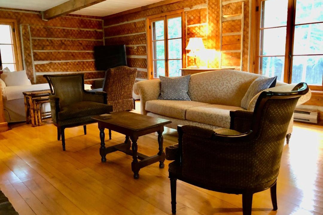 Photo of Livingroom in Val Morin