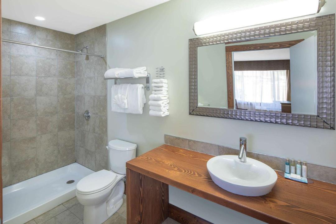 Photo of Bathroom in Golden