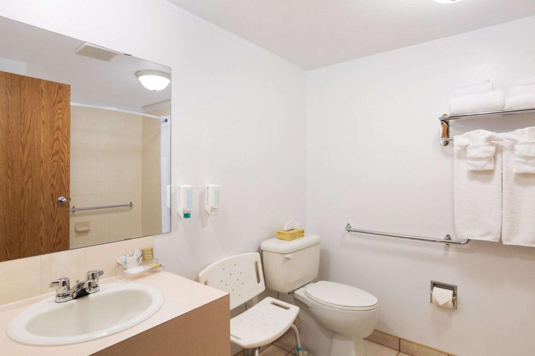 Photo of Bathroom in Drayton Valley
