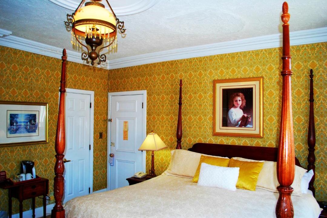 Photo of Bedroom in Bracebridge