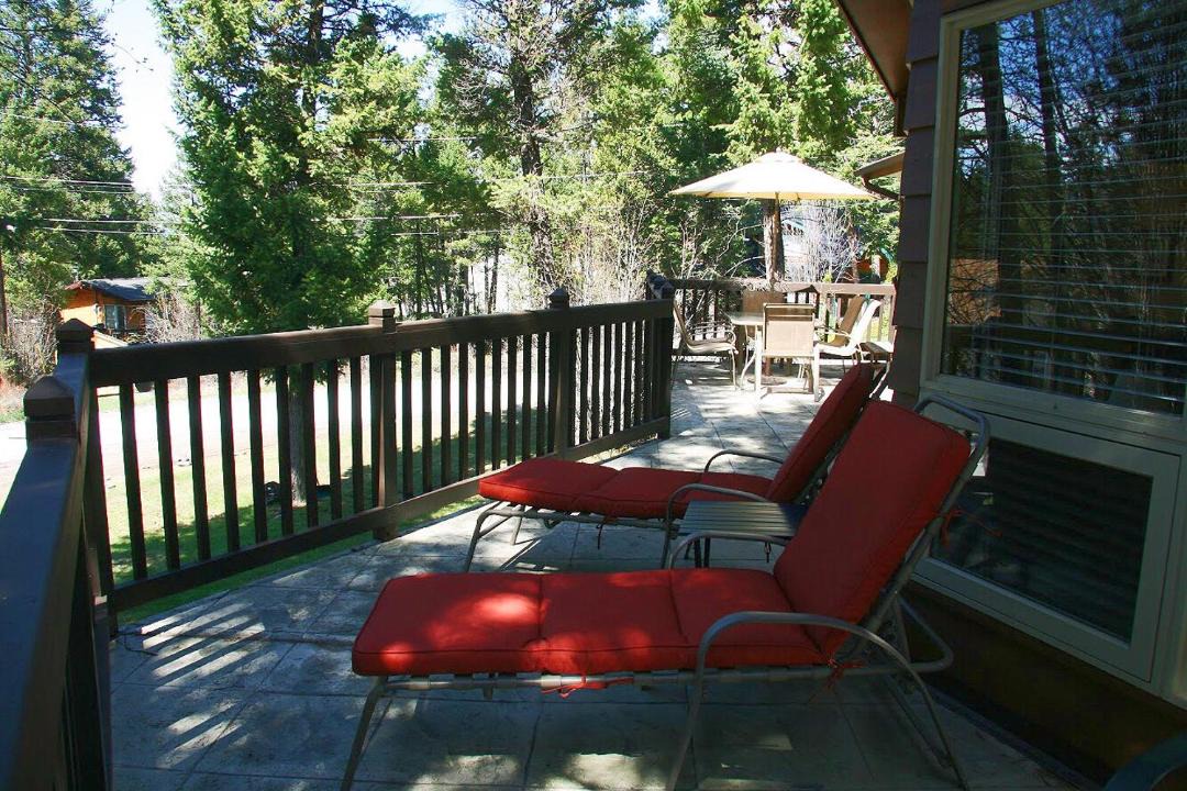 Photo of Patio Balcony in East Kootenay