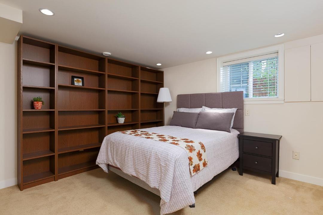 Photo of Bedroom in Riley Park-Little Mountain