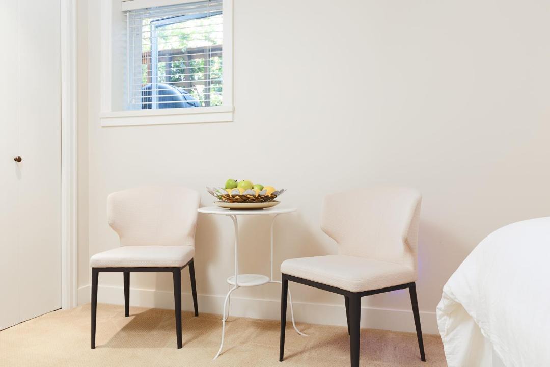 Photo of Livingroom in Riley Park-Little Mountain