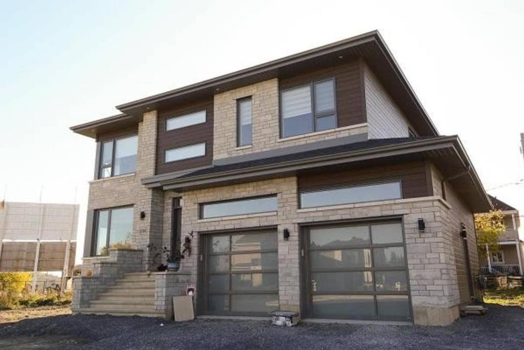 Photo of Buildings in Laval