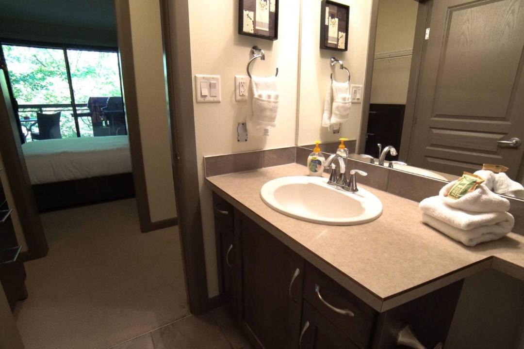 Photo of Bathroom in South Pandosy