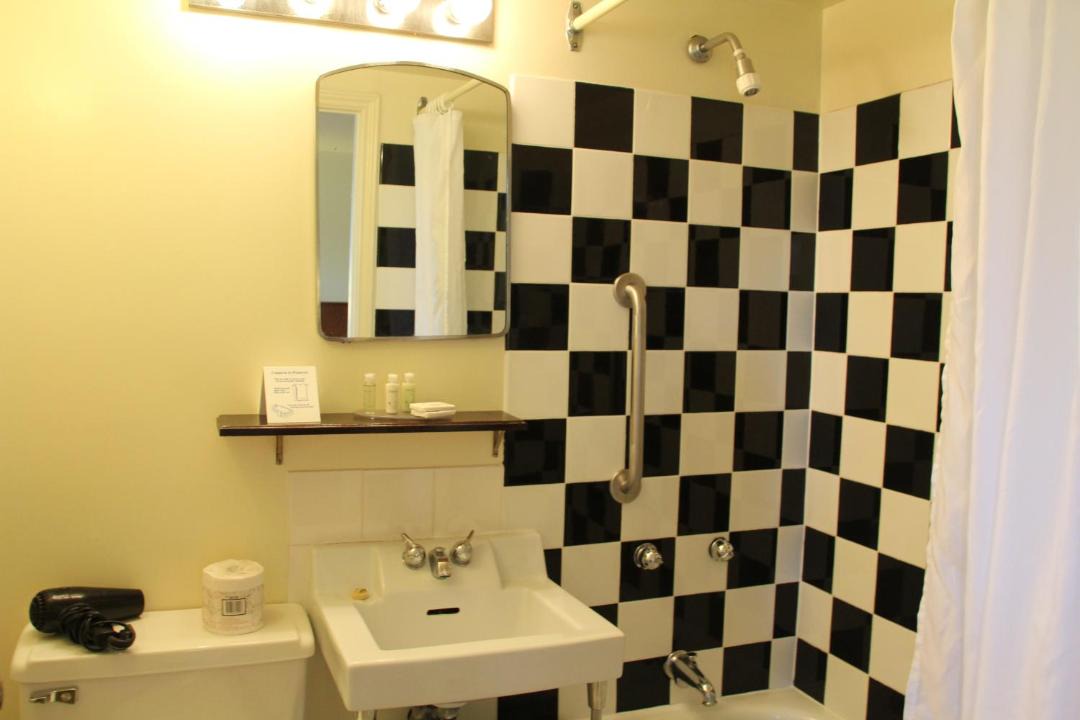 Photo of Bathroom in Baddeck