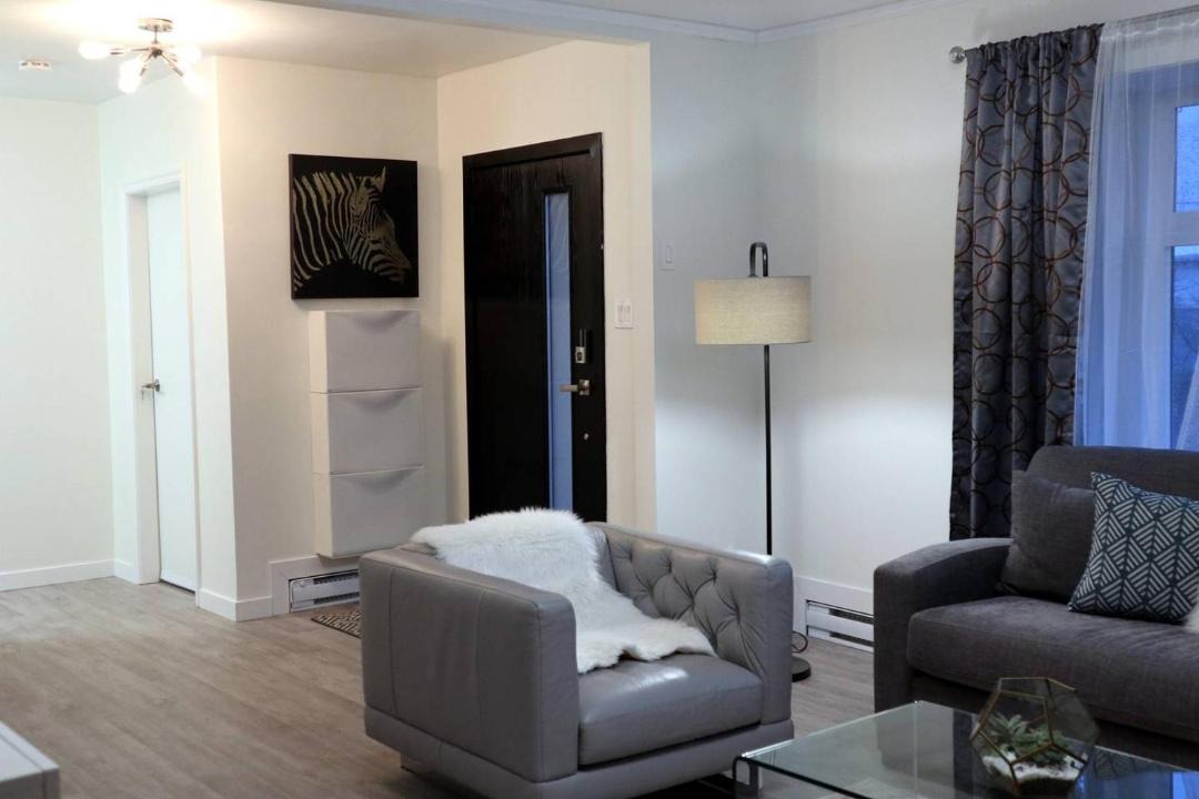 Photo of Livingroom in Shaughnessy
