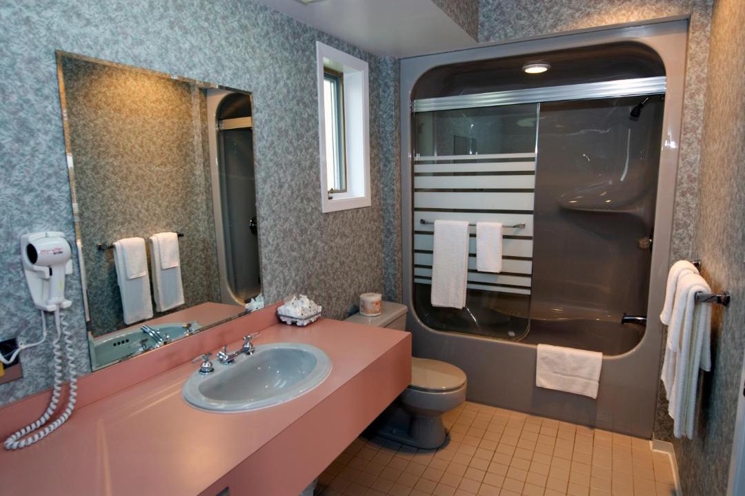 Photo of Bathroom in St. Leonard