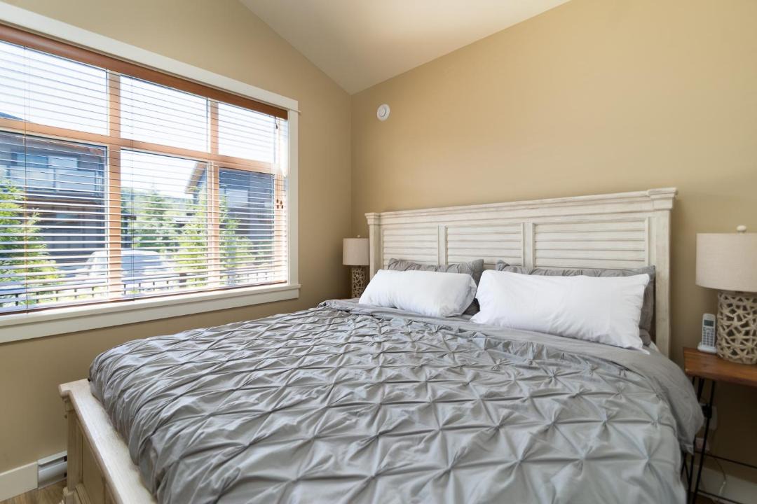 Photo of Bedroom in Port Renfrew