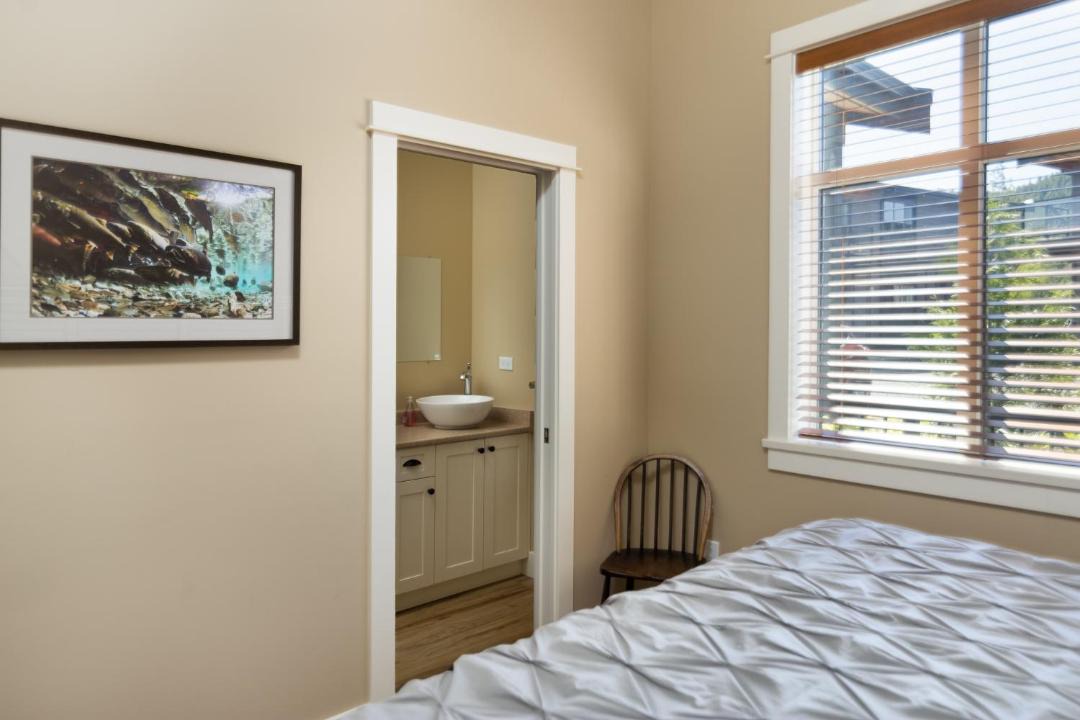 Photo of Bedroom in Port Renfrew