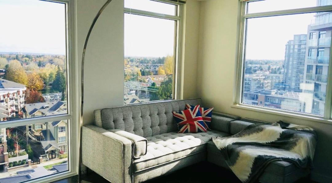 Photo of Livingroom in Richmond City Centre