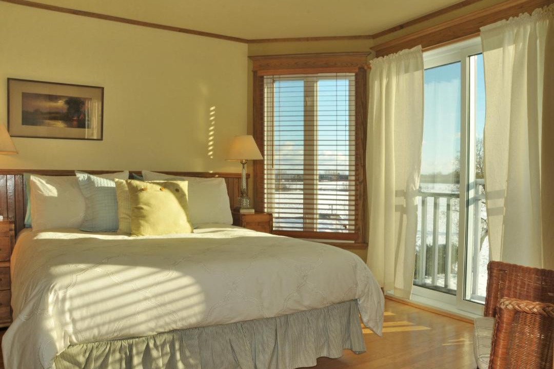 Photo of Bedroom in Baie-St-Paul