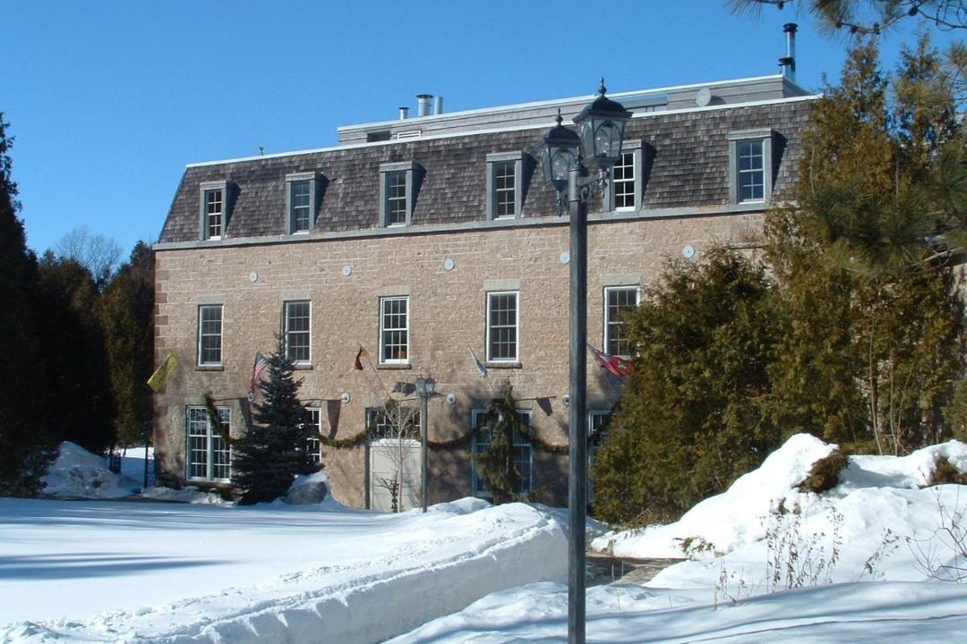 Photo of Buildings in Alton